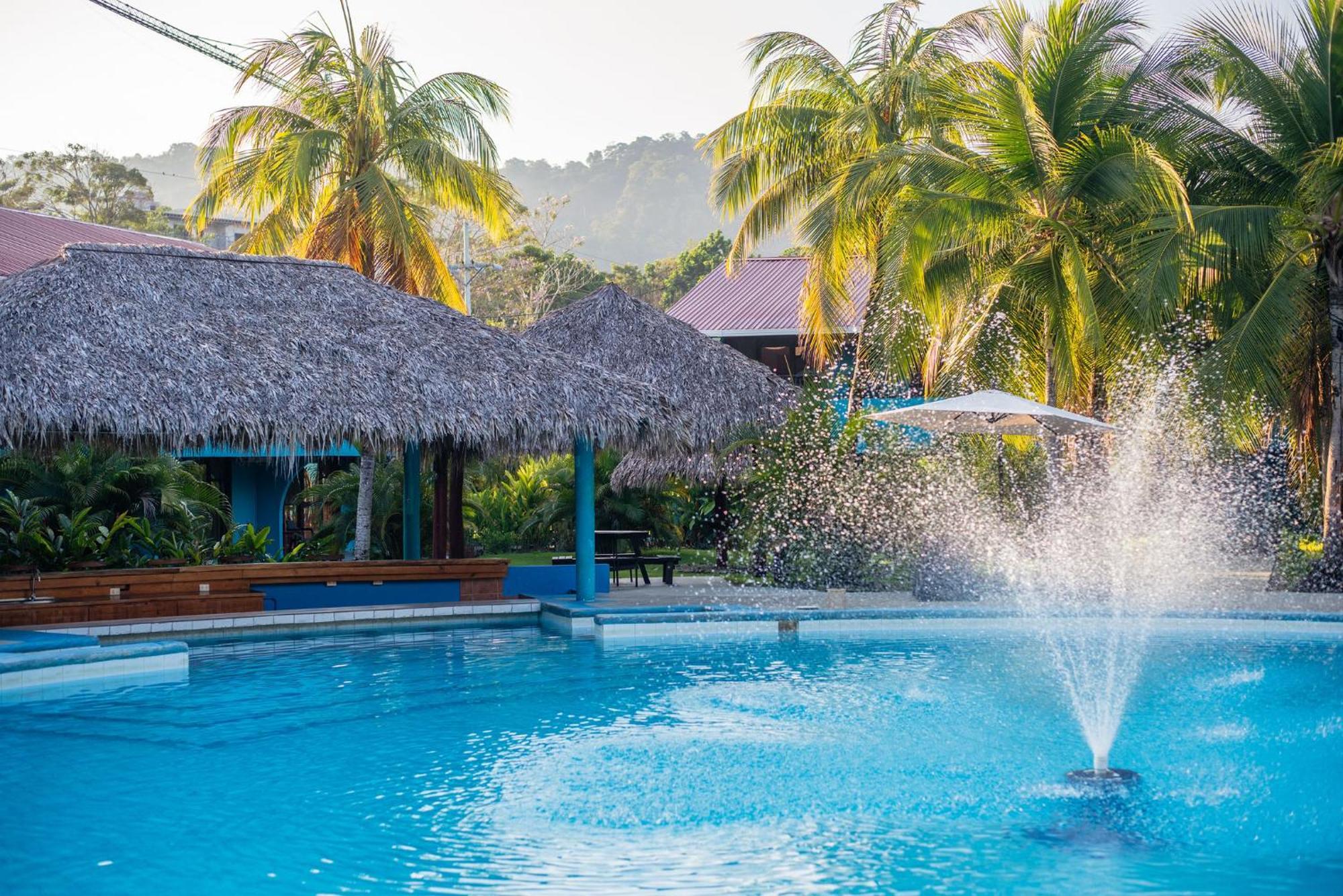 Beach Break Resort & Cr Surf Camp Jaco Ngoại thất bức ảnh