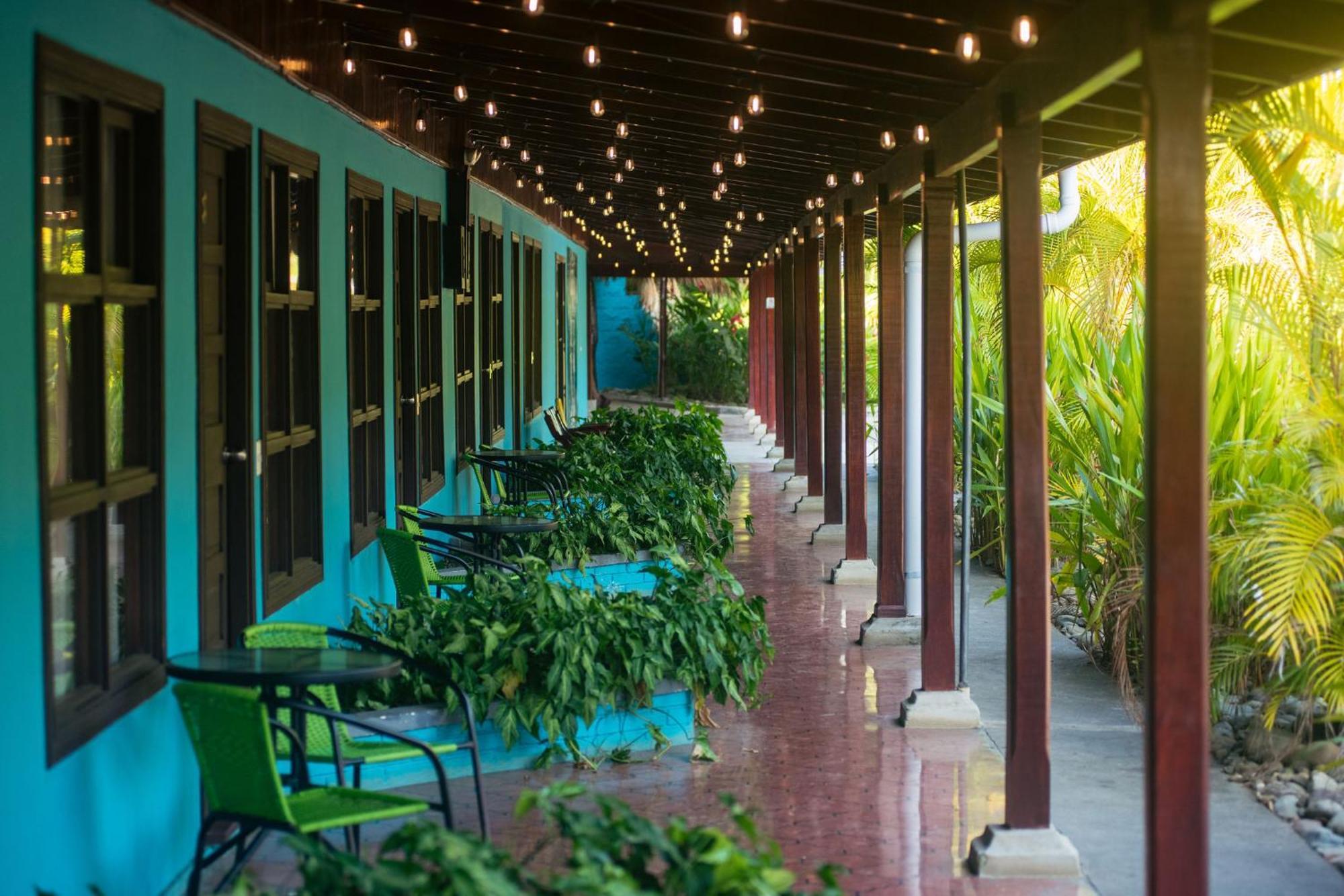 Beach Break Resort & Cr Surf Camp Jaco Ngoại thất bức ảnh